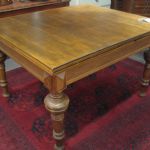 412 6260 DINING TABLE
